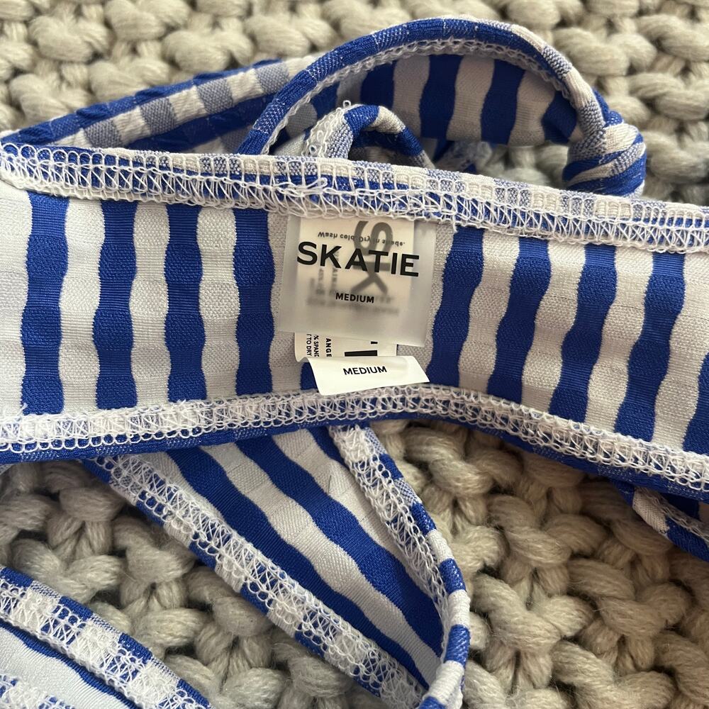Skatie• ‘Penny’ Bikini Top in PICNIC - Picture 8 of 13
